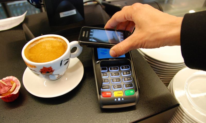 ABN Amro test nu ook betalen via NFC op Android