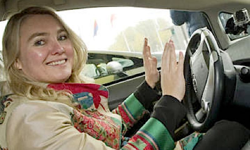 Nederland staat binnenkort zelfrijdende auto's toe