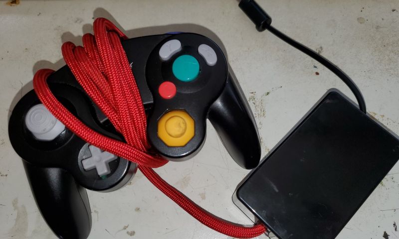 Gamer bouwt eigen controller met handverwarming