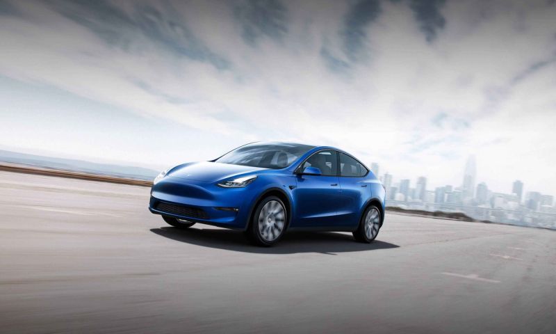 Tesla start officieel met leveren Model Y