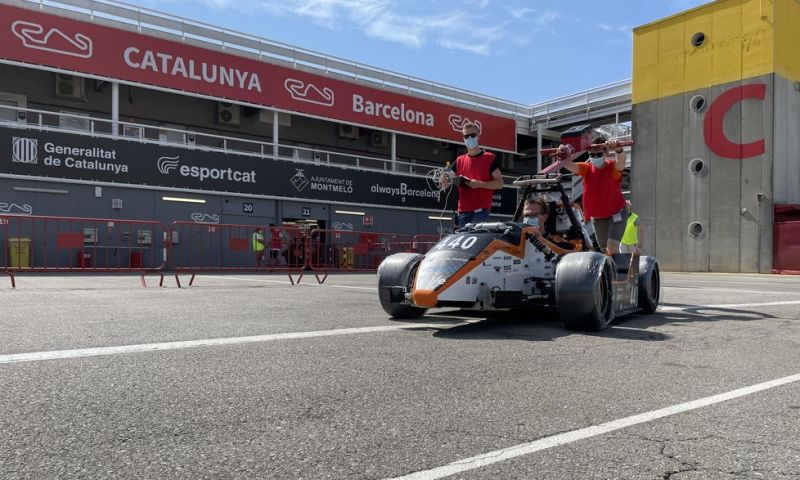 Eindhovense studenten winnen met zelfrijdende raceauto