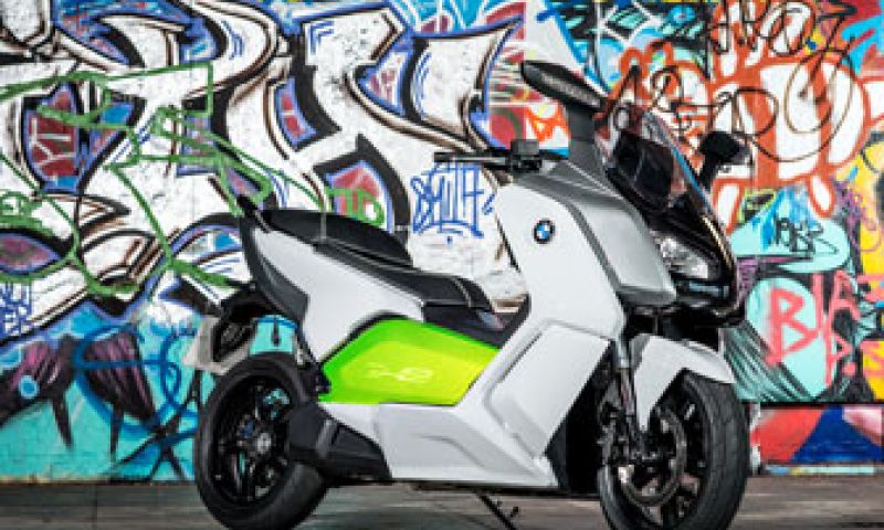 Elektrische motorscooter van BMW heeft 100 km bereik