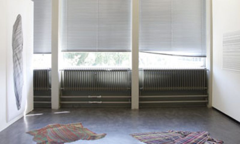 Onder het tapijt geschoven