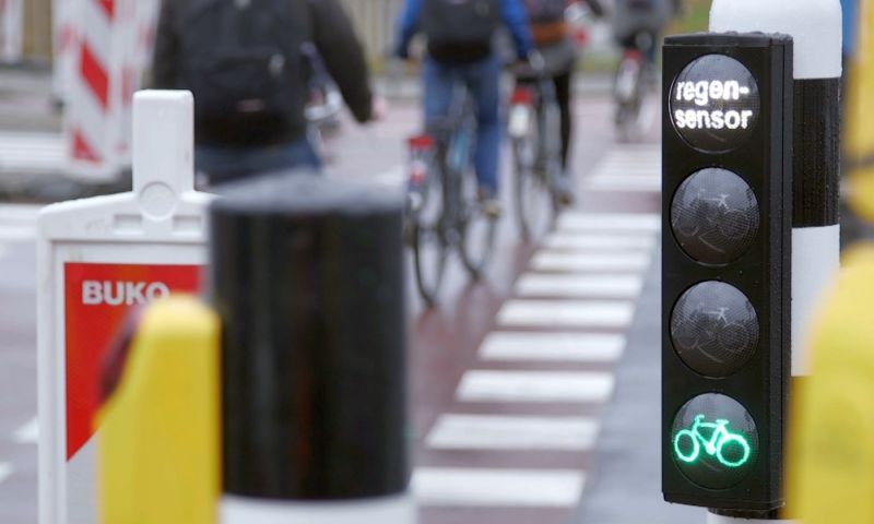 Rotterdamse regensensor geeft fietsers voorrang