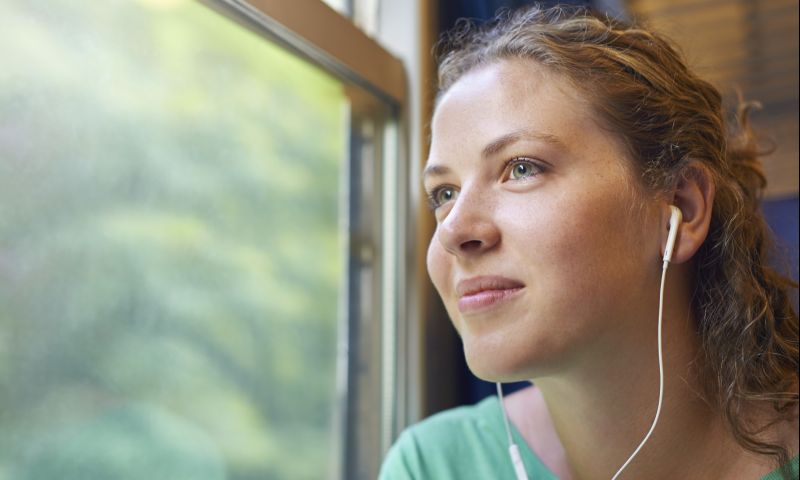 'Nederland bungelt onderaan bij beluisteren podcasts'