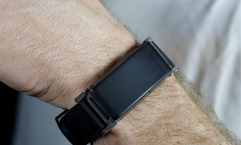 Wearable meet alcoholpromillage via de huid