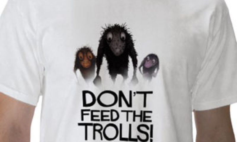 BBC-verslaggever zoekt confrontatie met Facebook-trol