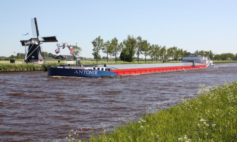 binnenvaart schip waterstof vrachtschip nederland antonie