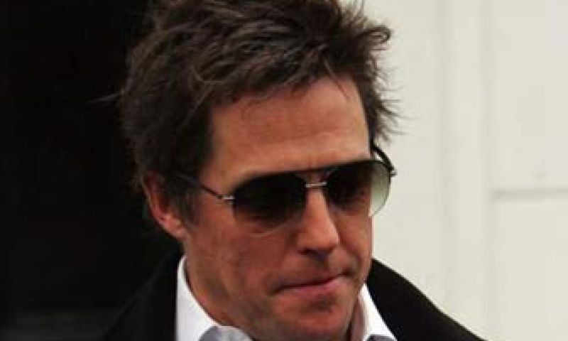 Hugh Grant pakt telefoonhacker terug