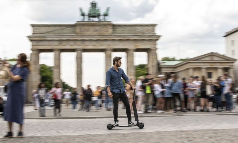 audi elektrische step scooter skateboard e-tron stepjes scooters etron