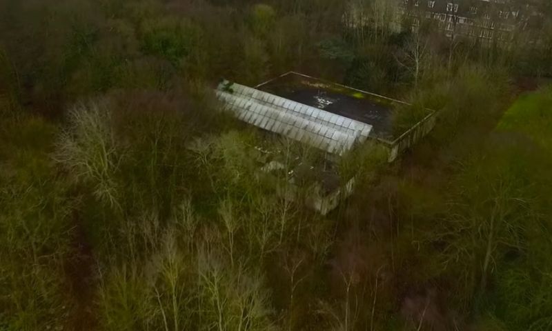 Video: Met een drone door vervallen Dierenpark Wassenaar