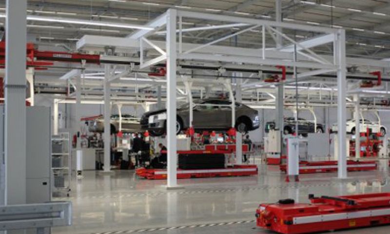 Waarom Tesla's nieuwe Model X ook in Tilburg in elkaar wordt gezet