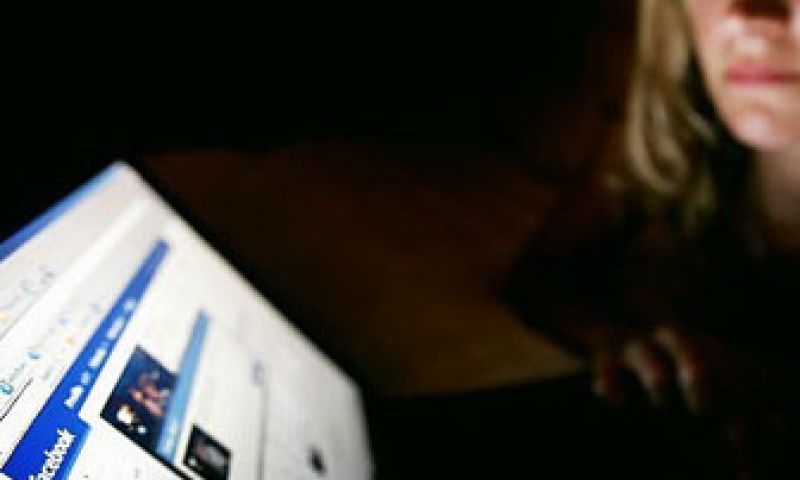 'Twitter en Facebook maken ons ijdel'