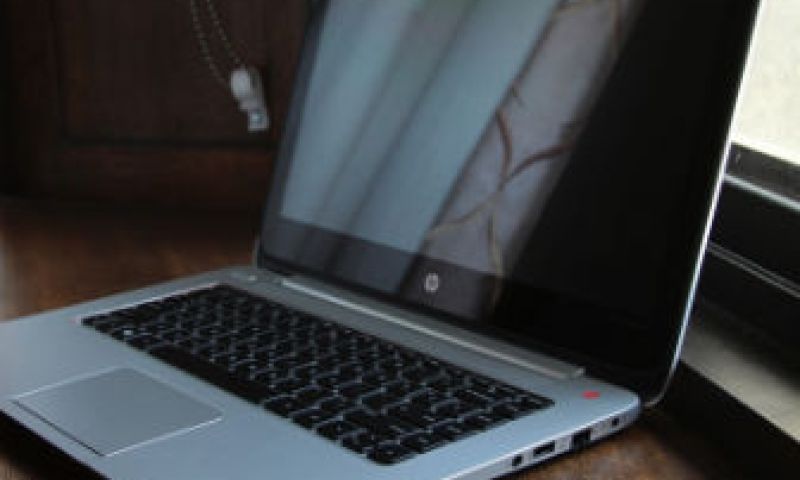 HP met nieuwe laptop aan kop in pixelrace 