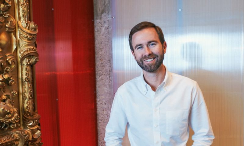 Deze man verdient geld aan Trumps tweets en doneert het