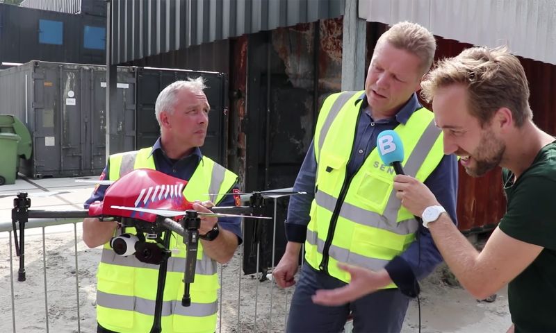 Dronemaker DJI start vliegacademie in Enschede