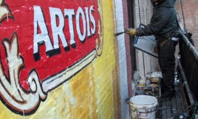 Een heel traag ingeschonken biertje