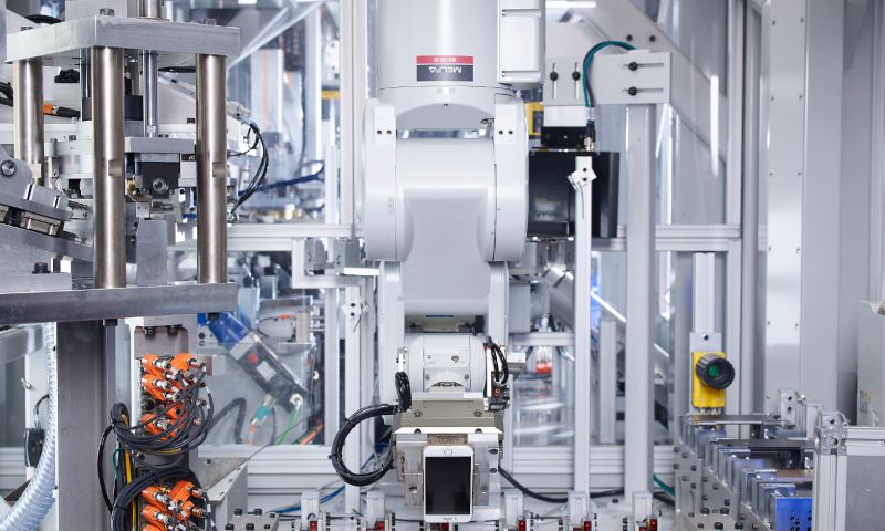 KPN start recycle-samenwerking met Apple-robots