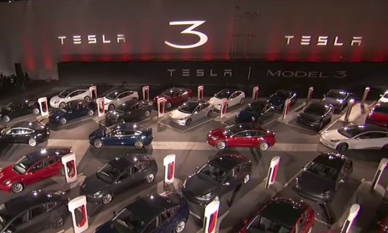 Tesla Model 3 gaat komend halfjaar door 'productiehel'