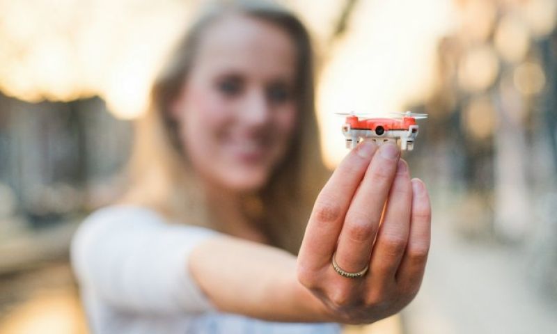 Piepkleine Nederlandse drone met camera: 'echte impulsaankoop'