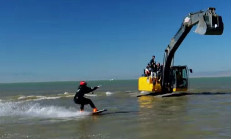 Video: Leuk speelgoed, zo'n graafmachine