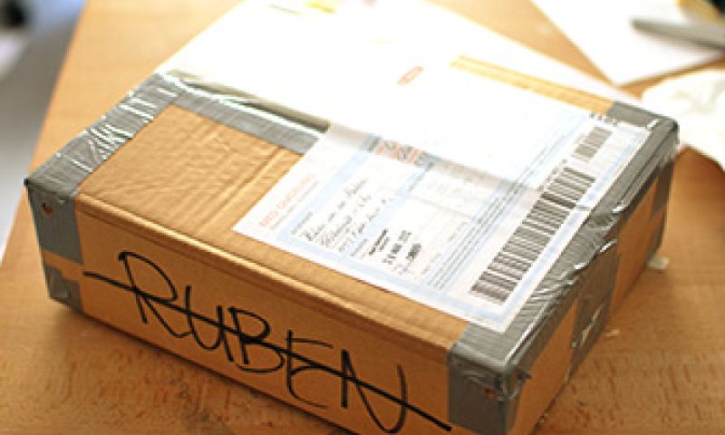 Nederlander volgt stiekem de reis van een postpakket
