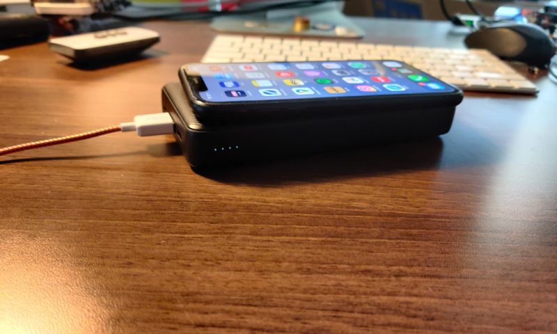 Getest: Trust draadloze powerbank