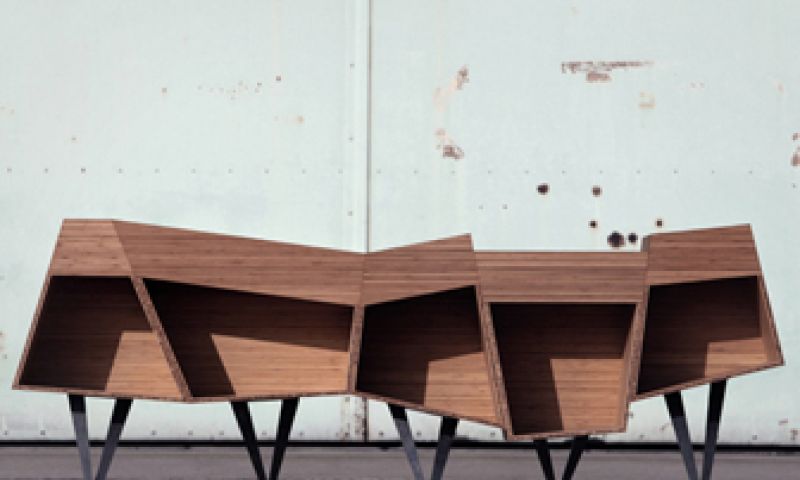 Kast steunt op vriendschap