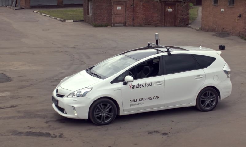 Russische internetreus Yandex komt met zelfrijdende taxi's