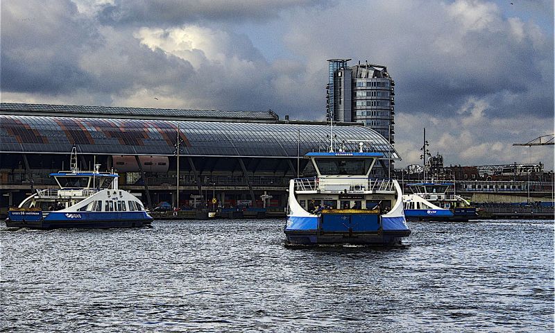 Wetenschap op de pont: pop-up colleges in het ov