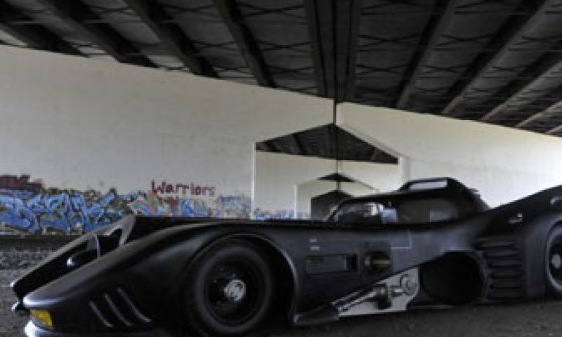 Racemonteur baat batmanfetish uit