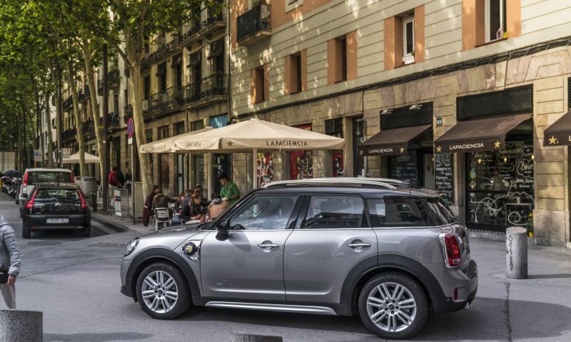 Al 45.000 reserveringen voor elektrische Mini Cooper