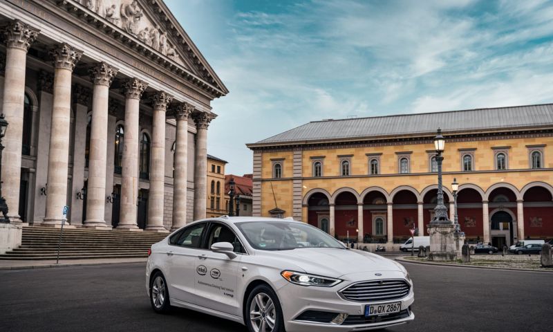 Intel test zelfrijdende auto's met 130 kilometer per uur