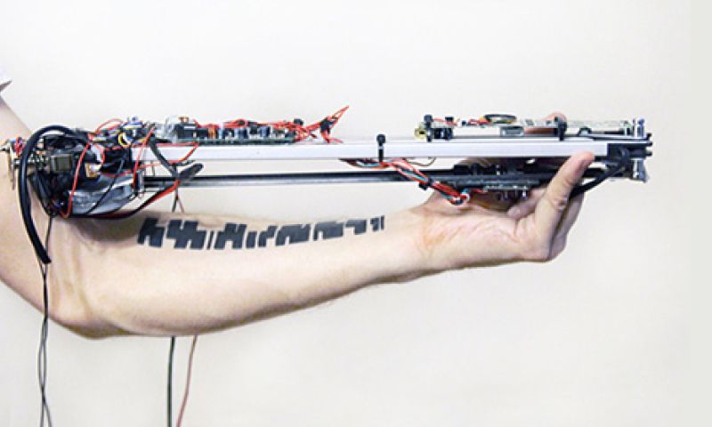 Dit instrument maakt 'muziek' met je tatoeage