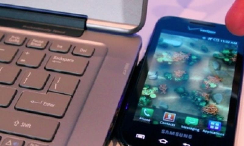 Draadloos opladen smartphones vanaf volgend jaar via ultrabooks