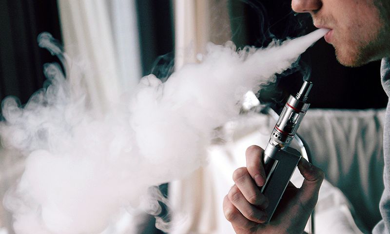 Vapen veiliger dan roken volgens nieuw onderzoek