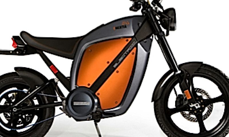 Motorfiets op de elektronica-afdeling