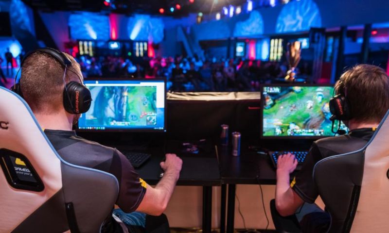 Onderzoek: eSports erg populair onder Nederlandse jongeren