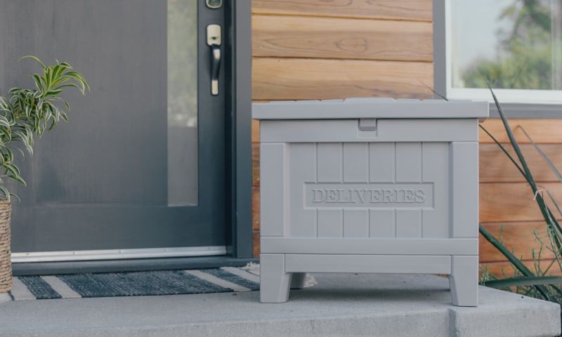 Yale Smart Delivery Box laat pakketjes veilig achter bij de voordeur