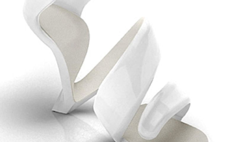 Spiegelende sculptuur voor aan je voeten