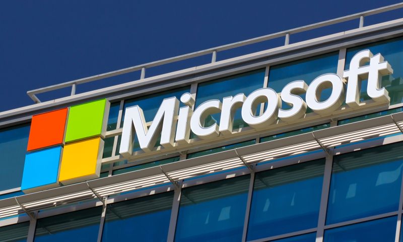 Microsoft klaagt regering VS aan om grasduinen in Outlook