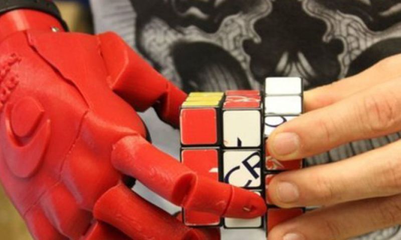 Goedkopere bionische arm wint innovatieprijs