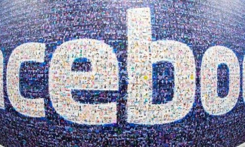 Zelfs Obama weet dat Facebook 'uit' is