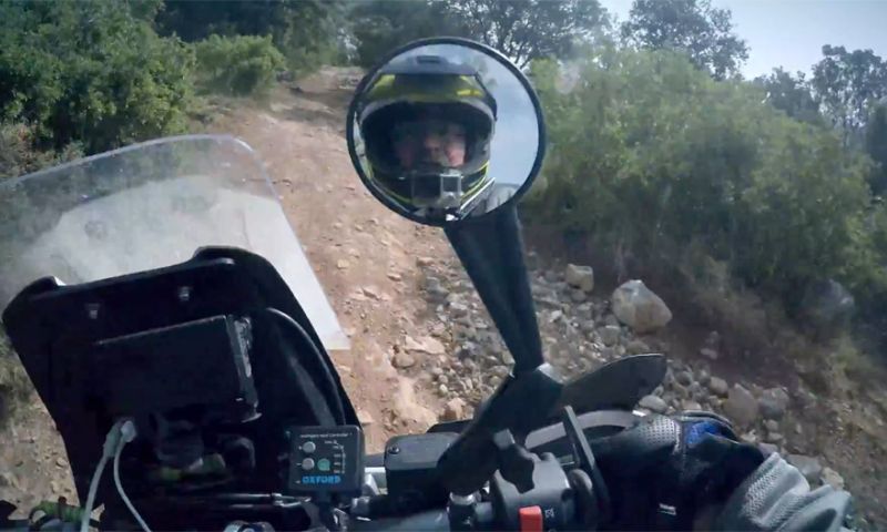 Uitpakparty: gadgets op de motor door de Pyreneeën