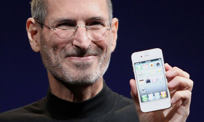 Steve Jobs wilde twee knoppen op de iPhone