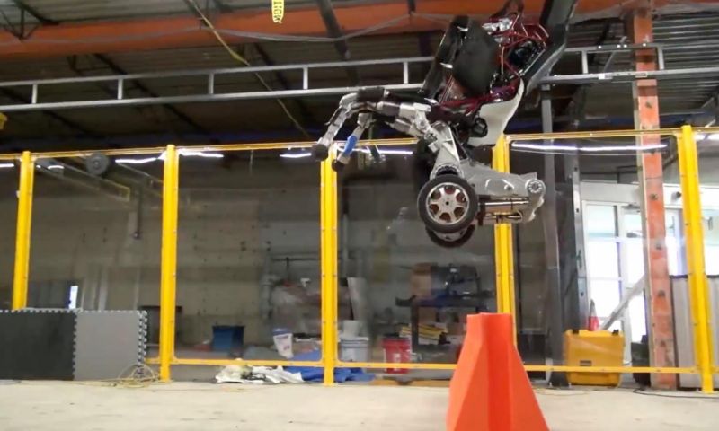 Video: deze robot komt achter je aan (geen ontsnappen mogelijk)