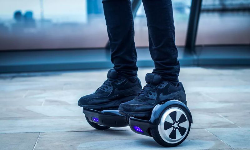Segway klaagt makers van 'hoverboards' aan
