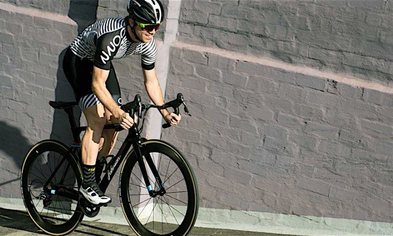 Geurvrije fietskleren gemaakt van koffie