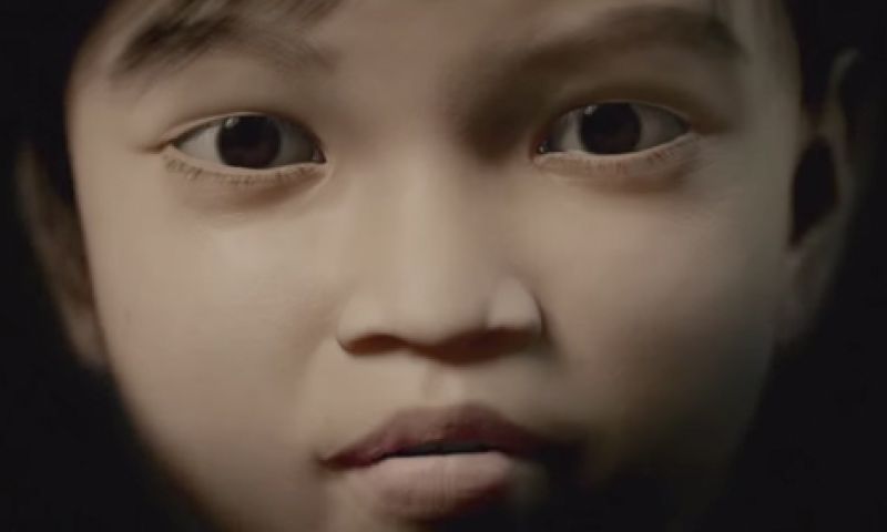 'Sweetie' lokt pedo in de val (en wint designprijs)