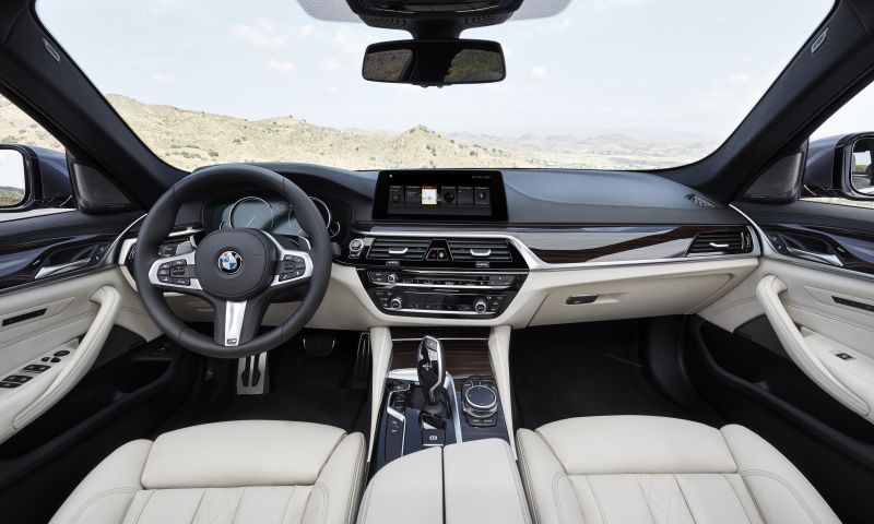 BMW 5-serie krijgt draadloos Carplay